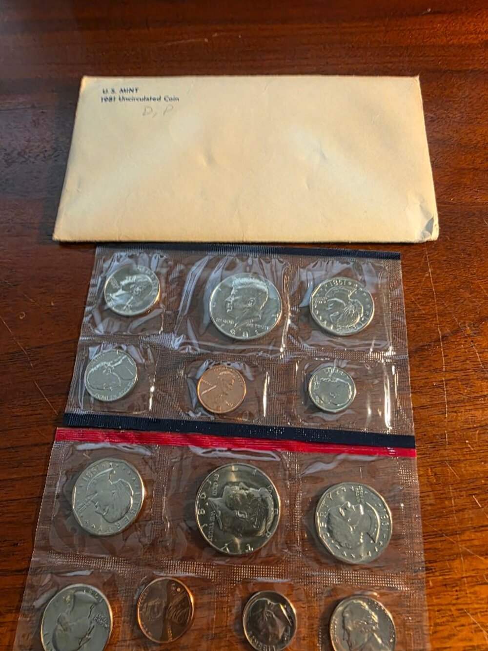 1981 P/D UNITED STATES MINT UNCIRCULATED COIN SET